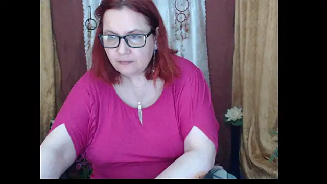 PlayfullMature webcam