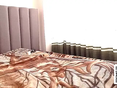 saara_johnson496 webcam