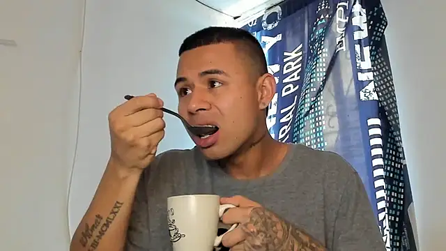 _logan_colton_ - _Logan_Colton_'s free webcam - UK Sex Cams