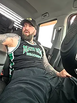 Beardedtattood webcam