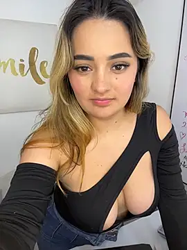 Antonella_Julieta webcam