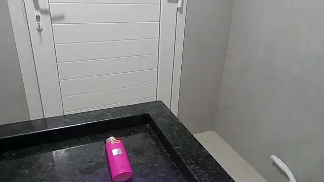 JUNINHOLEKEJR webcam