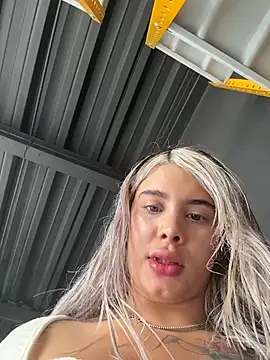 YouCandiSumisa webcam