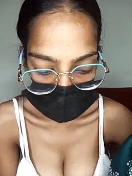 Webcam Model (shaily_ji2) is live