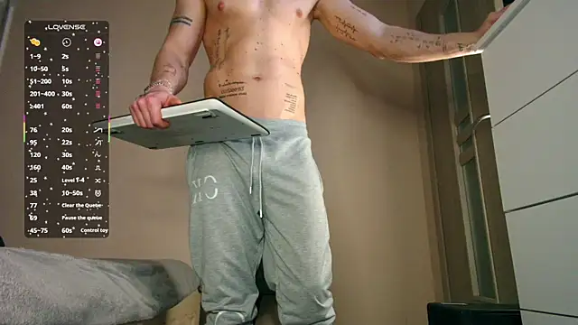 ChristianLevine_ webcam