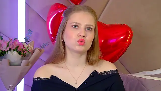 SelinSwarovski webcam