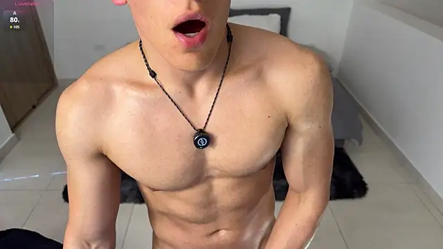 Maxx_Lancaster webcam