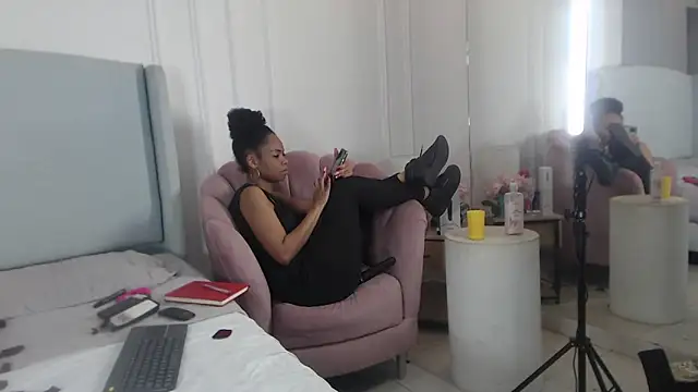 ChantalGarner webcam