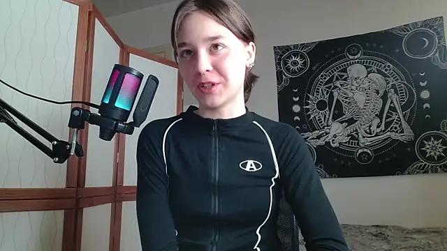 Mysterious_Toy webcam