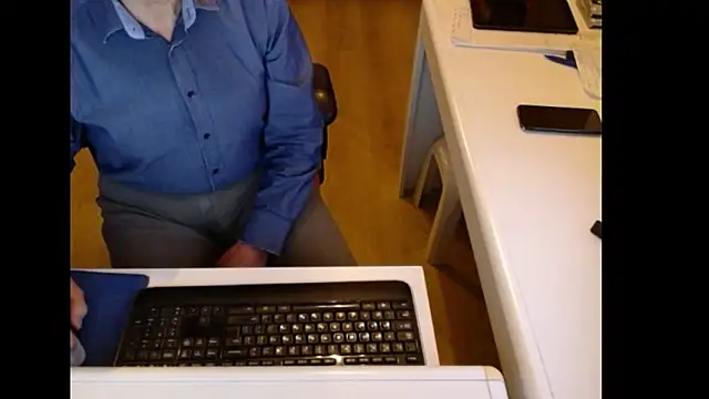 dutchpornking - Dutchpornking's free webcam - UK Sex Cams