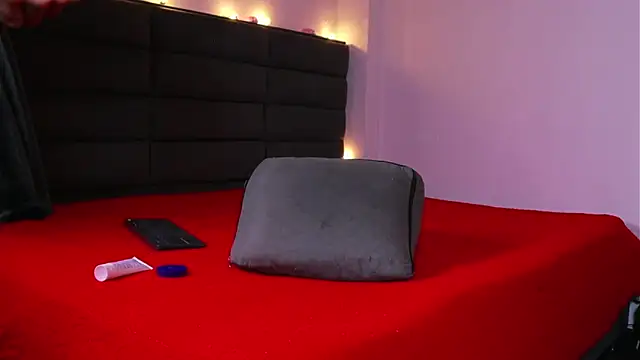 kathieandpovcock1 webcam