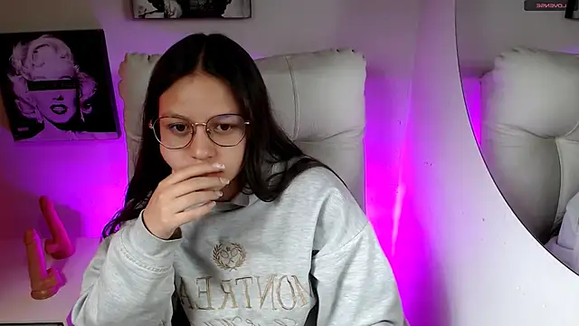 samantharoldaan - SamanthaRoldaan's free webcam - UK Sex Cams