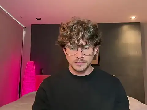 mcklister_kinky_feets webcam