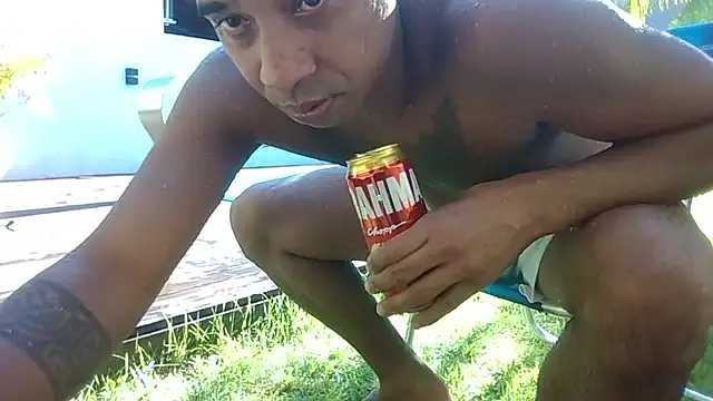 JUNINHOLEKEJR webcam