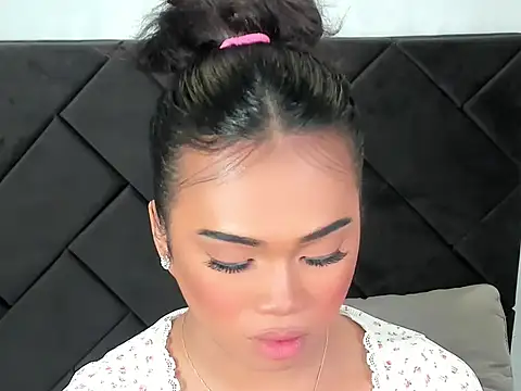 Exotic_alyssa69 webcam