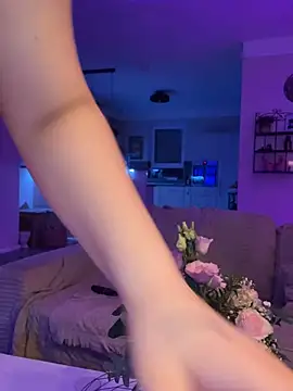 Webcam Model (OriannaFox)  is live.Free join now!