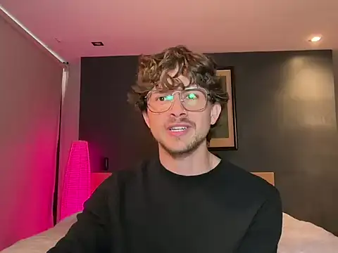 mcklister_kinky_feets webcam