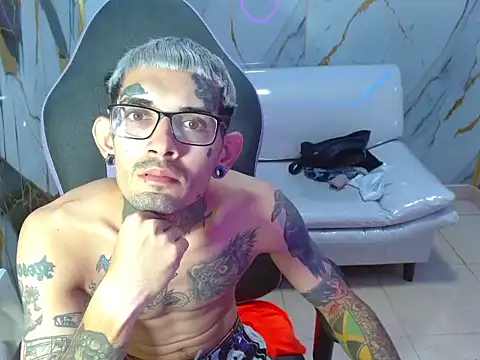 Boy_tatto77 webcam