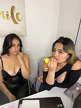 Antonella_Julieta webcam