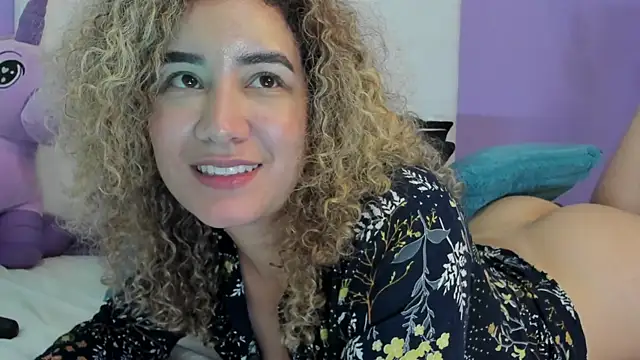 Charlotte11-11 webcam