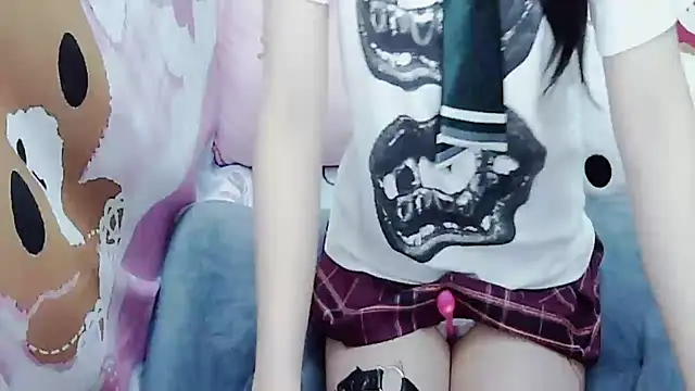 alice-hot88 - Alice-Hot88's free webcam - UK Sex Cams