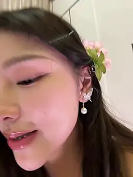 美女nidekikibabe-2026在线直播