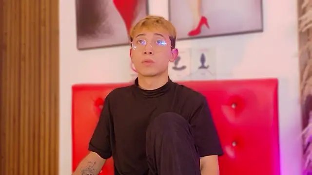 Naughty__Chriss webcam