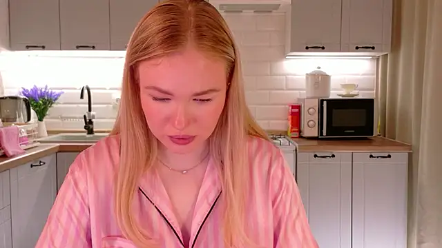 Veronika_Mitchel webcam