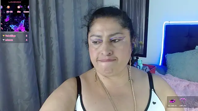 Live sex cam di Keyla01_