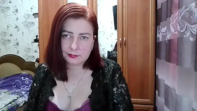 SophieNightAh webcam