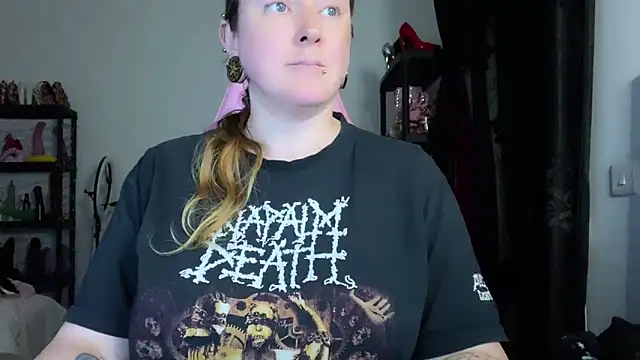 kisicaxx - Kisicaxx's free webcam - UK Sex Cams