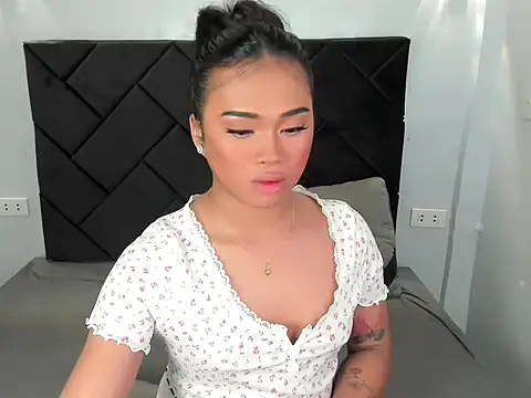 Exotic_alyssa69 webcam