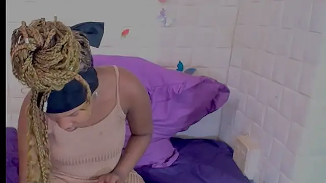 EroticSexyPrada webcam