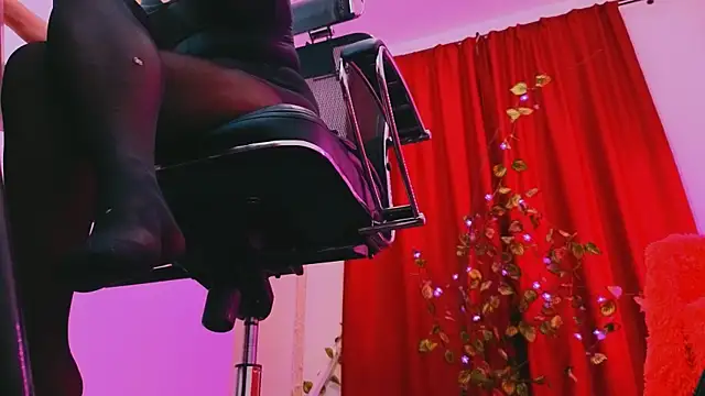 Miss_Alice_Silver webcam