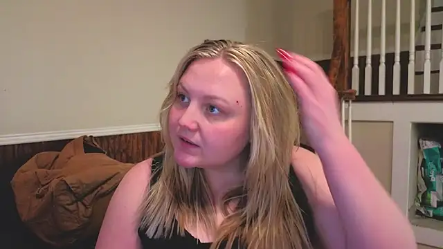 phatassblond - PhatAssBlond's free webcam - UK Sex Cams