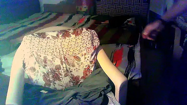 vbestshow (Ask my age) - all naked at