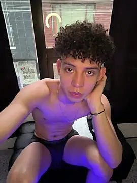 yoursexyjose webcam