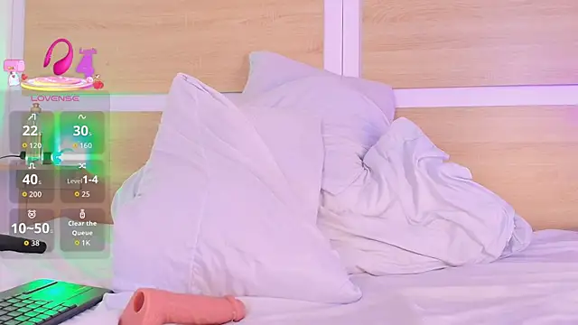 _nickypurple_ webcam