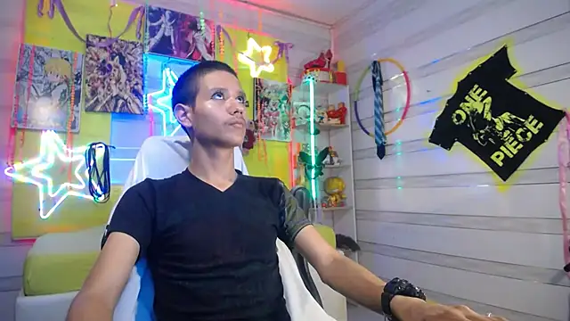 Live webcam thumbnail of andy_staar from co. Watch my show!