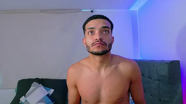 Live webcam thumbnail of eross_chipre_ from co. Watch my show!