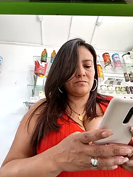 roxanasexy2025 webcam