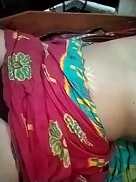 bhabi_open_nshow webcam