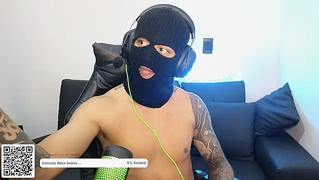 Live webcam thumbnail of cash_master888 from co. Watch my show!