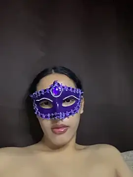 Live webcam thumbnail of -aRiAnna from . Watch my show!