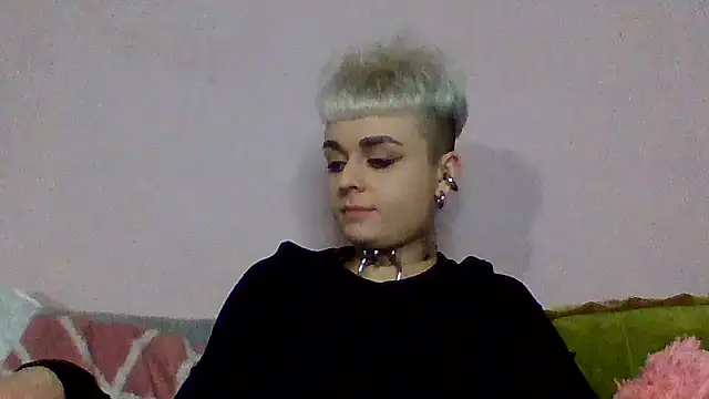 Live webcam thumbnail of AlisaDear257 from . Watch my show!