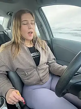 AllesandraLove webcam