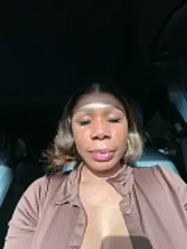 Belle___ from StripChat is Freechat