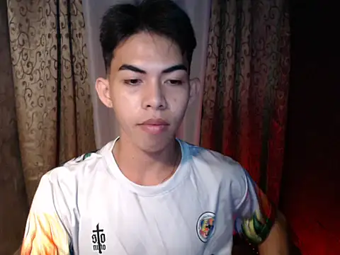 Urhotsilverboy webcam