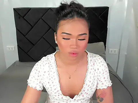 Exotic_alyssa69 webcam