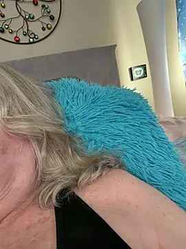 Kaitlyn_Winters webcam